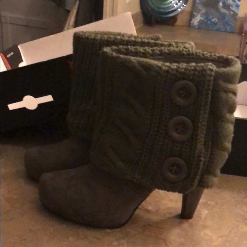 Guess ankle boots